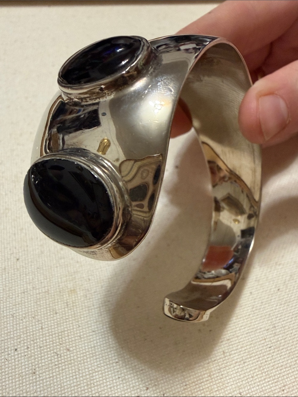 Stunning Native Hand Crafted Sterling Silver Cuff Bracelet with Black onyx Stone